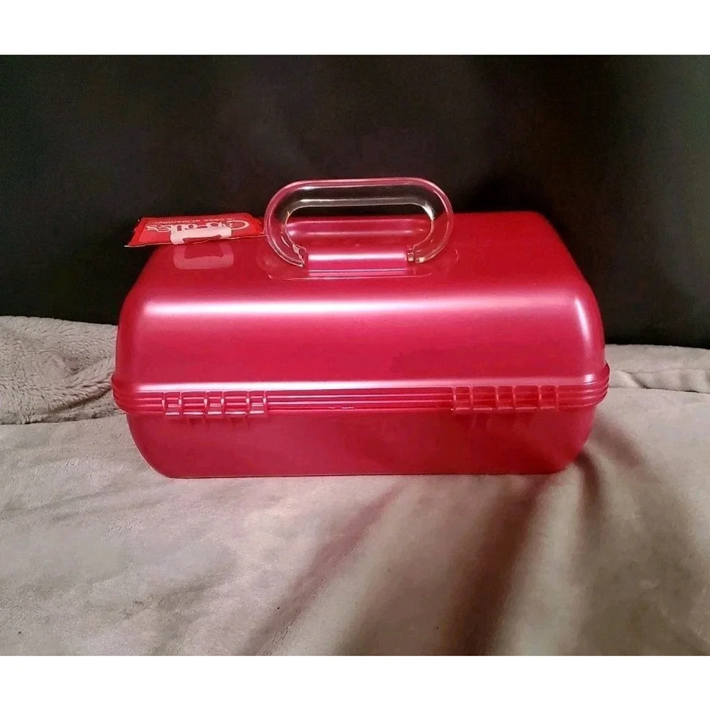 Caboodles nwt pink